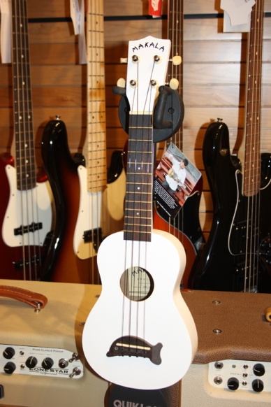 Makala Ukulele Soprano Bianco