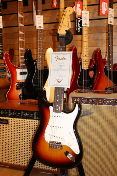Fender Custom Shop Stratocaster '63 N.O.S. 3 Color Sunburst Masterbuilt Greg Fessler