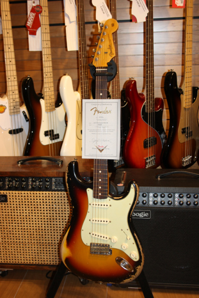 Fender Custom Shop '60 Stratocaster Heavy Relic Masterbuilt Yuriy Shishkov 3 Color Sunburst