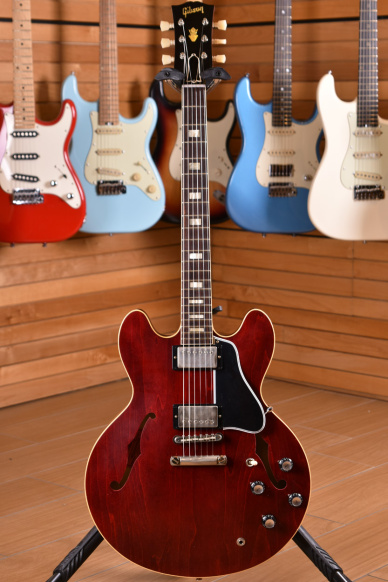 Gibson Custom Murphy Lab 1964 ES-335 Reissue Ultra Light Aged Sixties Cherry ( S.N. 120045 )