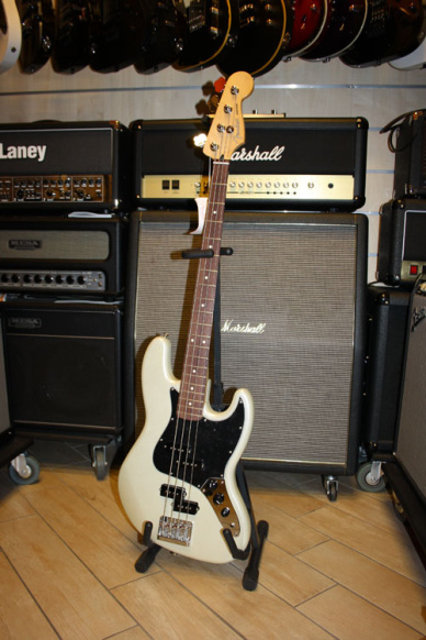 Fender Blacktop Jazz Bass Rosewood White Chrome Pearl