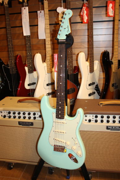 Fender Special Edition '60s Stratocaster Surf Green
