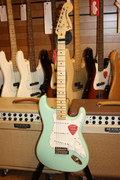 Fender American Special Stratocaster Maple Fingerboard Surf Green 2013