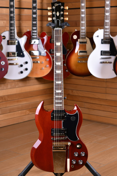 Gibson USA SG Standard '61 Maestro Vibrola Vintage Cherry ( S.N. 213820369 )