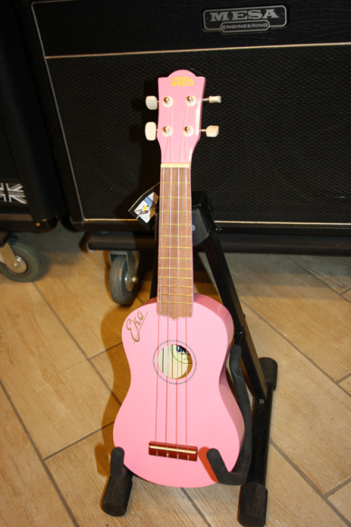 Eko Ukulele Soprano in laminato rosa