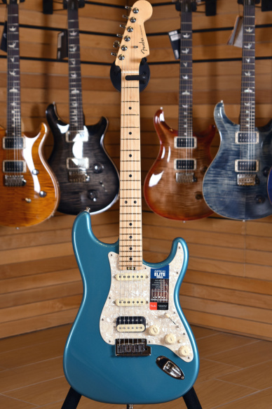 Fender American Elite Stratocaster HSS Shawbucker Maple Fingerboard Ocean Turquoise