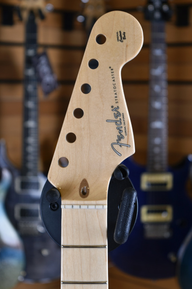 Fender American Professional Stratocaster Neck 22 Narrow Tall Frets 9.5" Radius