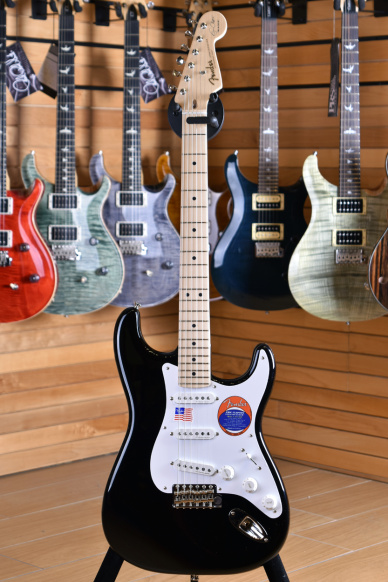 Fender Artist Series Eric Clapton "Blackie" Stratocaster Maple Neck Black