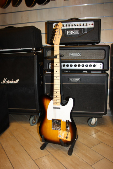 Fender American Vintage Telecaster '58 Maple Neck 2 Tone Sunburst