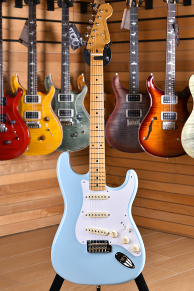 Fender Vintera '50s Stratocaster Modified Maple Neck Daphne Blue
