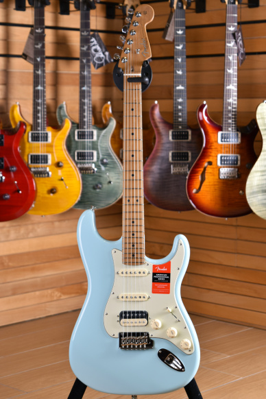 Fender American Professional Stratocaster HSS Roasted Maple Neck Daphne Blue