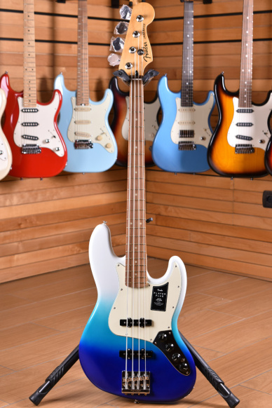 Fender Player Plus Jazz Bass Pau Ferro Fingerboard Belair Blue