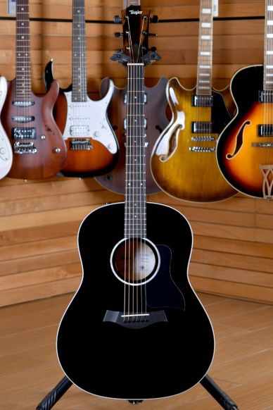 Taylor 217e Plus Black